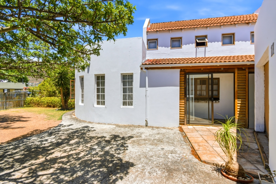 4 Bedroom Property for Sale in Onverwacht Western Cape